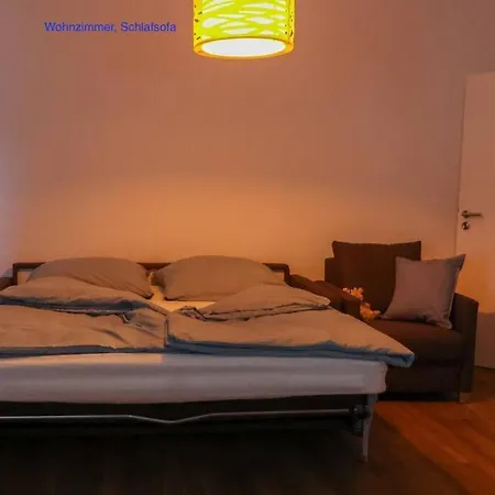 Freundliche Mit Parkplatz Und Terrasse * Neubrandenburg